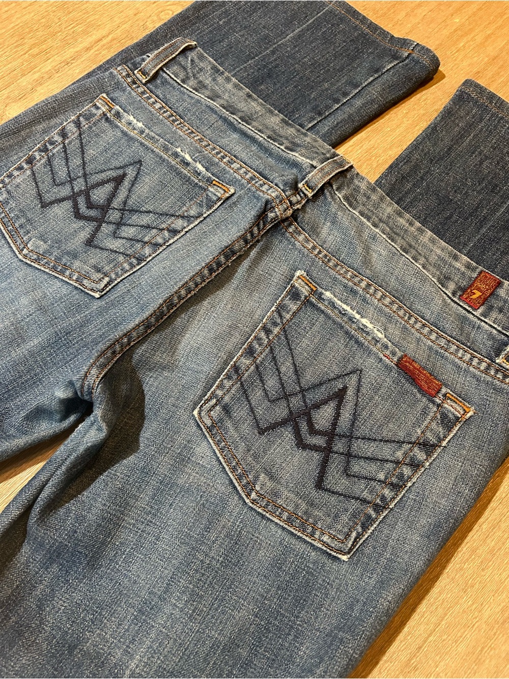 7 For All Mankind Women's "A Pocket" Bootcut Flare Low Rise Jeans Size 28